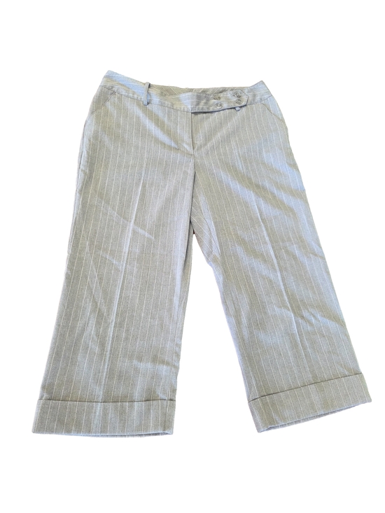 Worthington Pants - Worthington Light Gray & White Pinstripe Cropped Pants